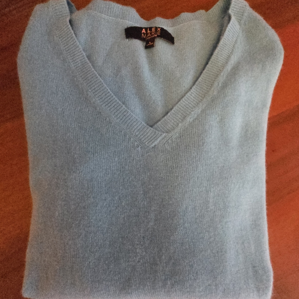 Turquoise Cashmere V-Neck Sweater - large.